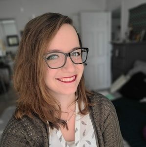 Meet your Posher, Casey